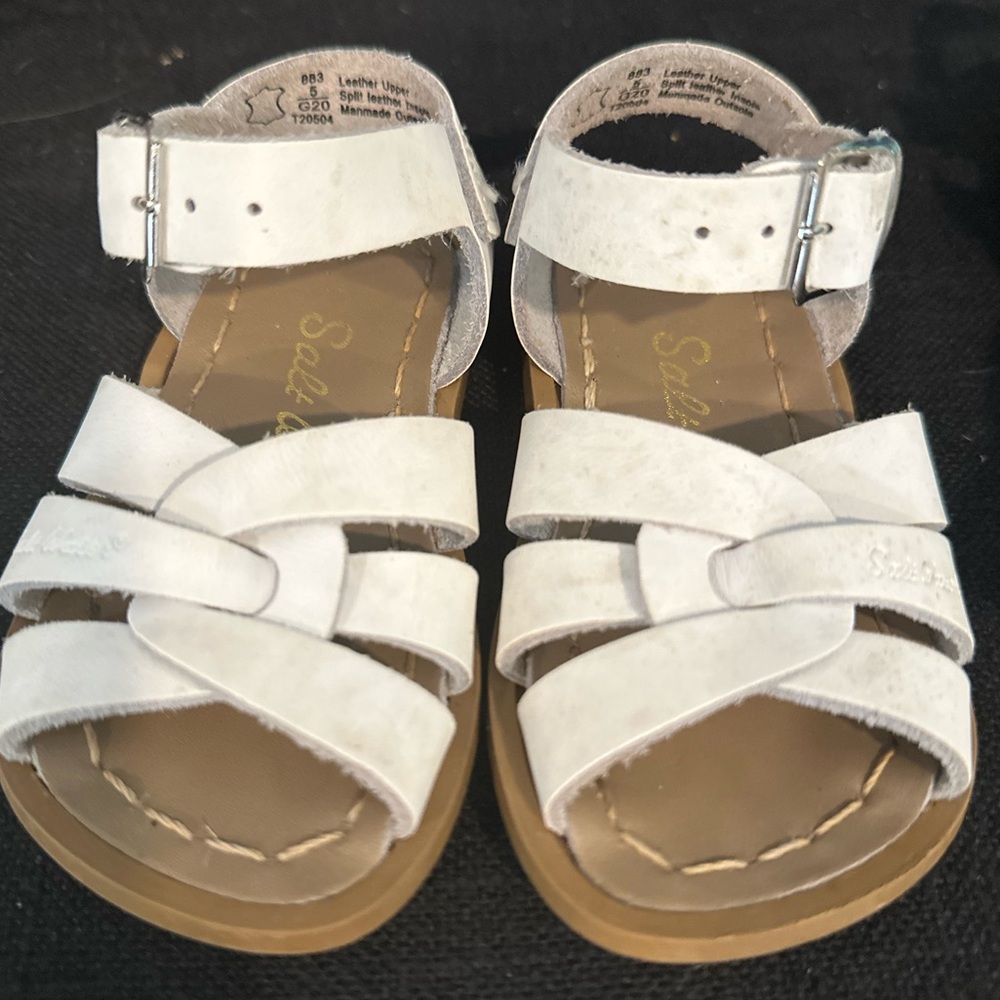 Girls SaltWater sandals white size 5